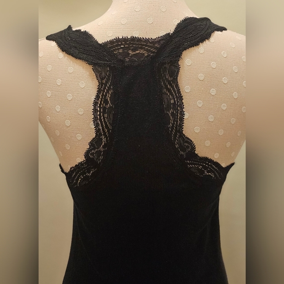 2 LC Lauren Conrad Lace Detail Racerback Tank Tops Sz Medium - Picture 6 of 16